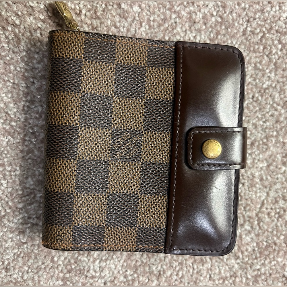 LOUIS VUITTON Damier Ebene Canvas Compact Zip Bifold Wallet